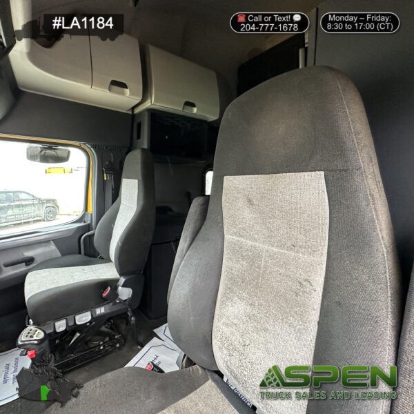 2019 Freightliner CA126 | Stock#: LA1184 - Image 11