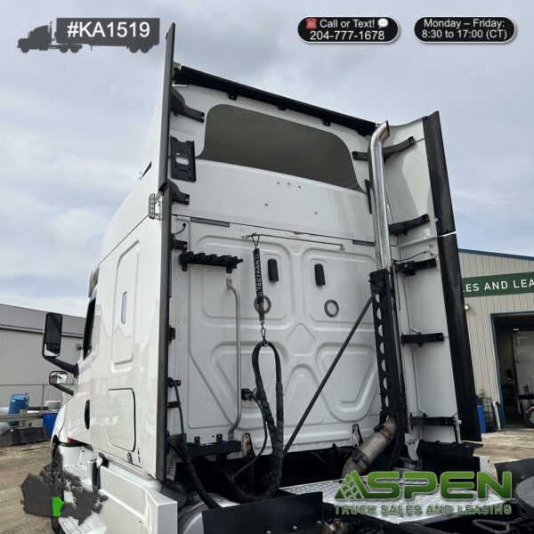 2019 Freightliner CA126 | Stock#: KA1519 - Image 9