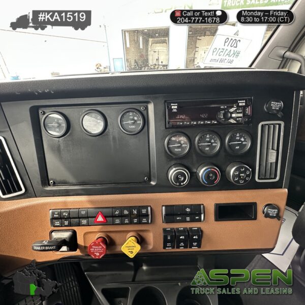 2019 Freightliner CA126 | Stock#: KA1519 - Image 14