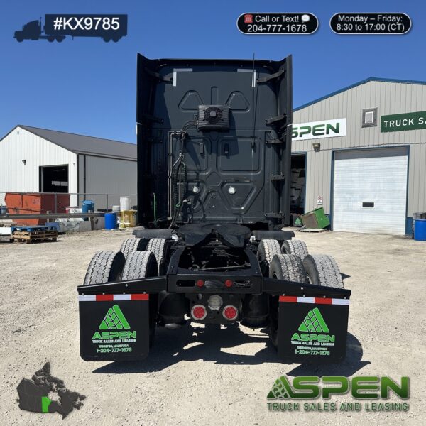 2020 Freightliner CA126 | Stock#: KX9785 - Image 4