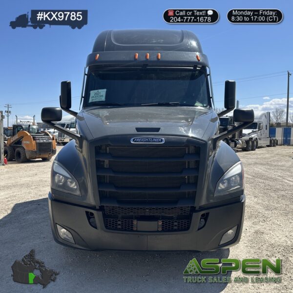 2020 Freightliner CA126 | Stock#: KX9785 - Image 8