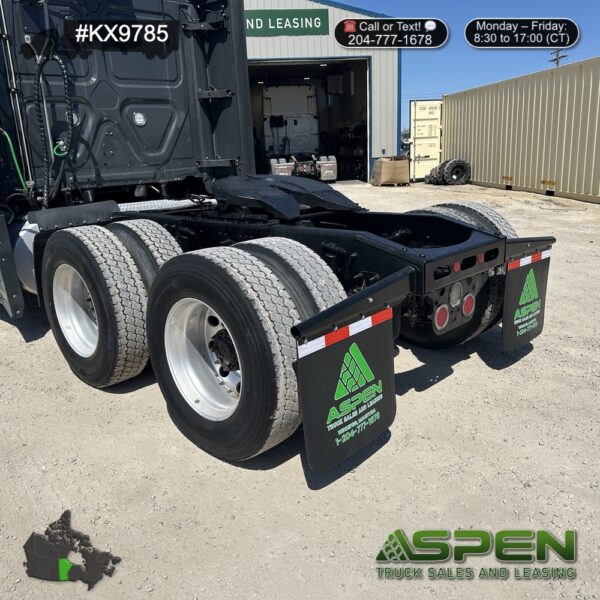 2020 Freightliner CA126 | Stock#: KX9785 - Image 10