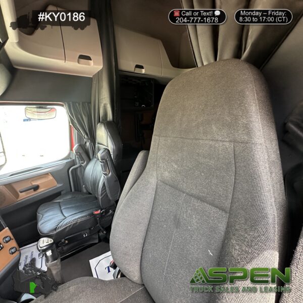 2020 Freightliner CA126 | Stock#: KY0186 - Image 11