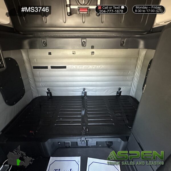 2021 Freightliner CA126 | Stock#: MS3746 - Image 12