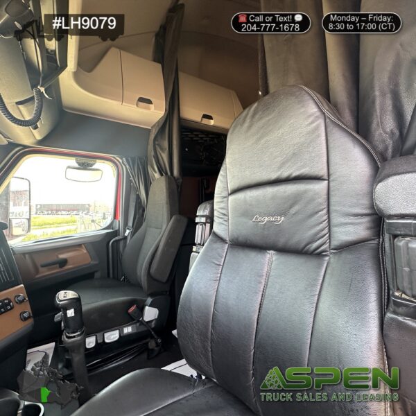 2020 Freightliner CA126 | Stock#: LH9079 - Image 11