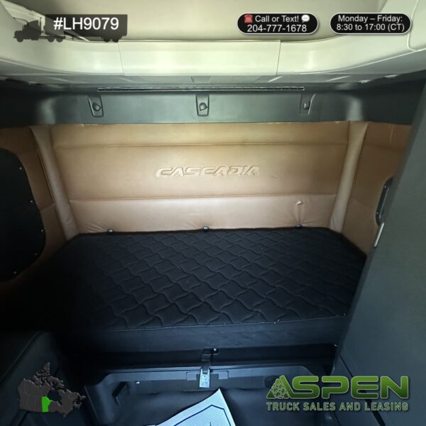 2020 Freightliner CA126 | Stock#: LH9079 - Image 12