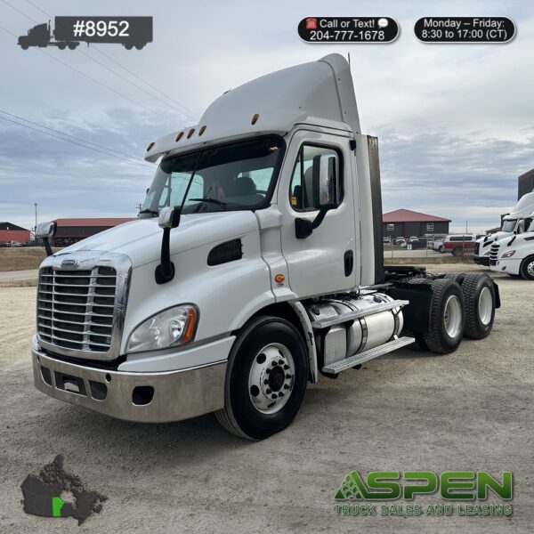 2016 Freightliner CA113 | Stock#: 8952
