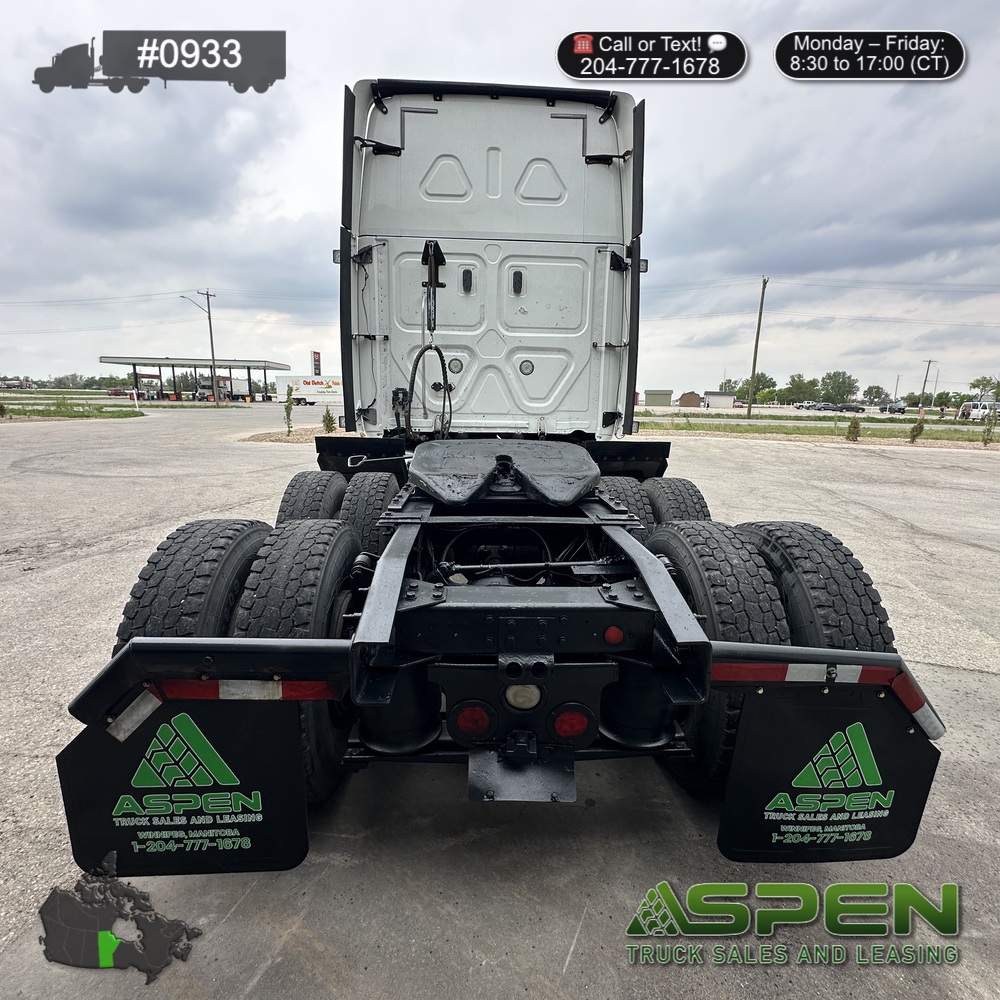 2018 Freightliner CA125 | Stock#: 0933 - Image 4