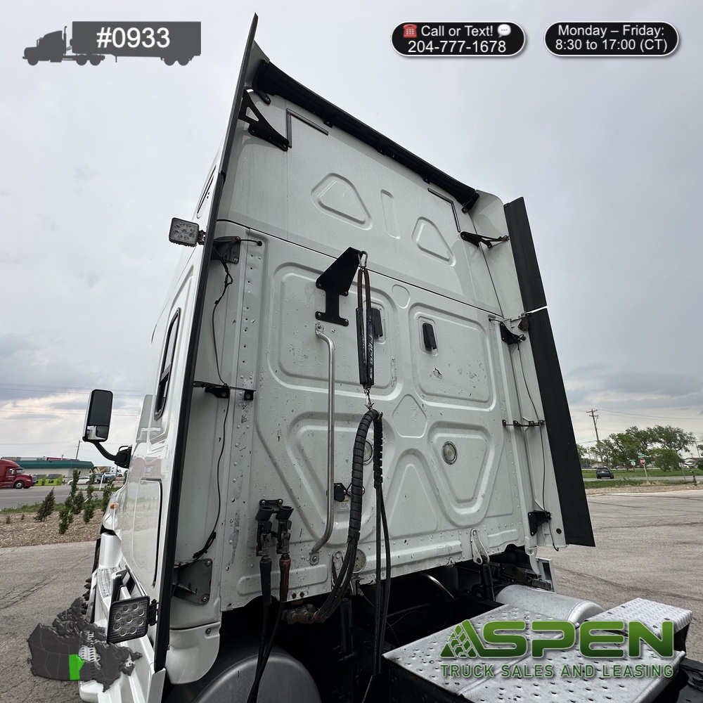 2018 Freightliner CA125 | Stock#: 0933 - Image 9