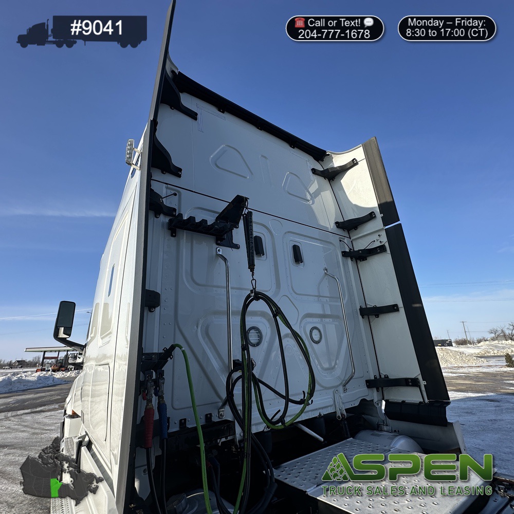 2023 Freightliner Cascadia | Stock#: 9041 - Image 8