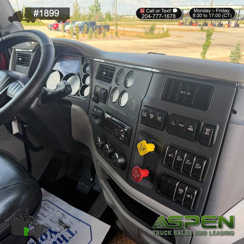 2020 Peterbilt 579 | Stock#: 1899 - Image 3